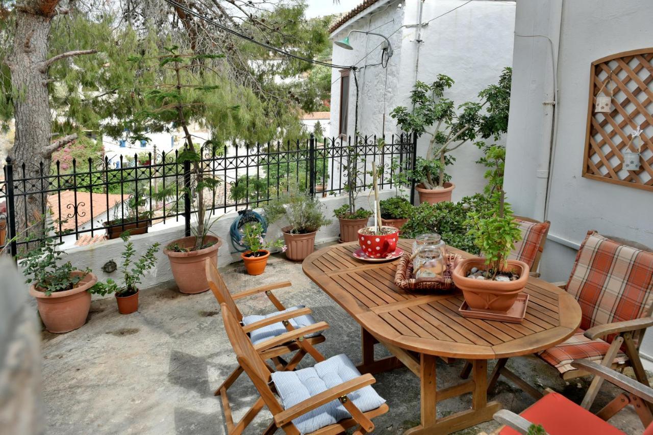 Grandmas Guest House Hydra  Luaran gambar