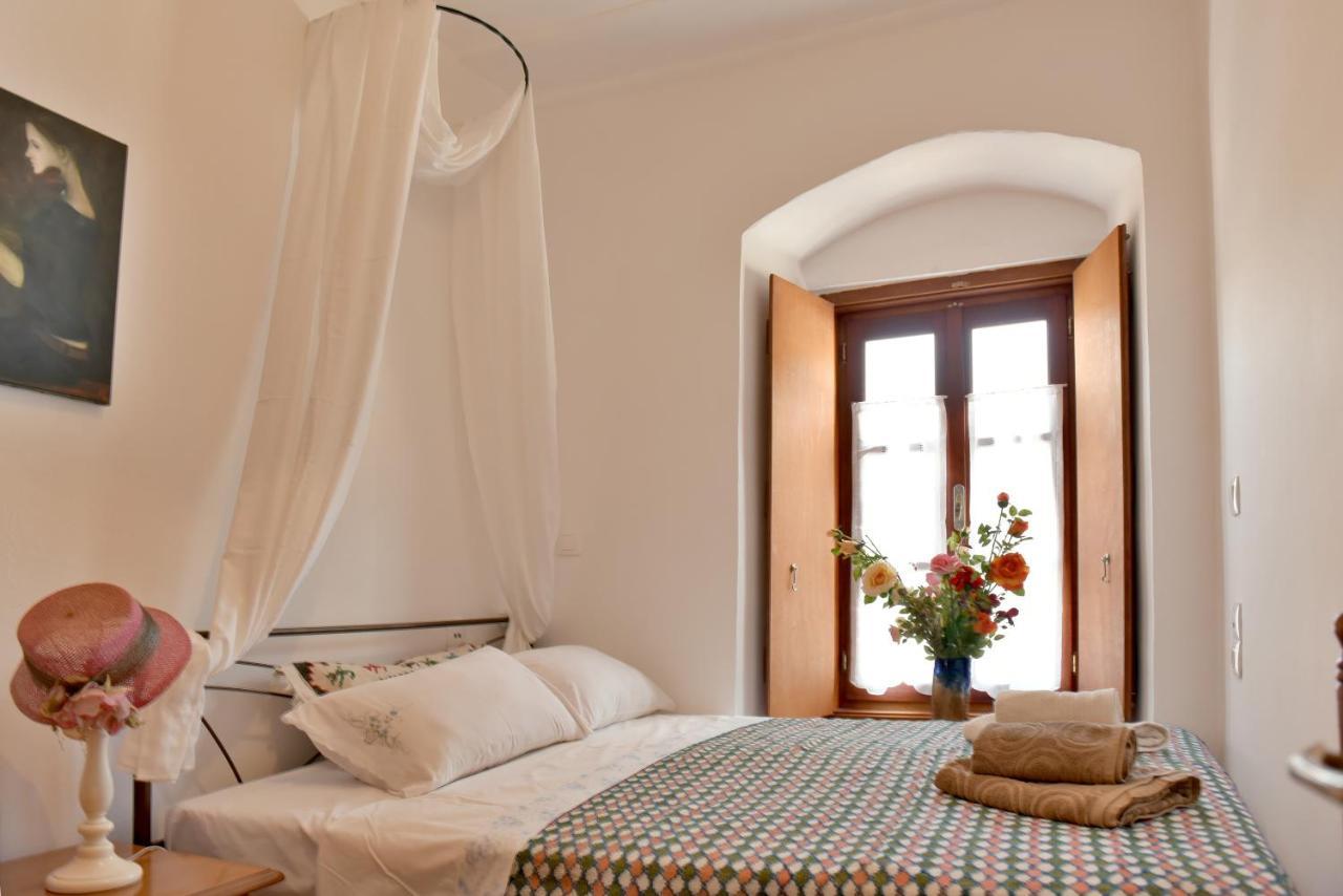 Grandmas Guest House Hydra  Luaran gambar